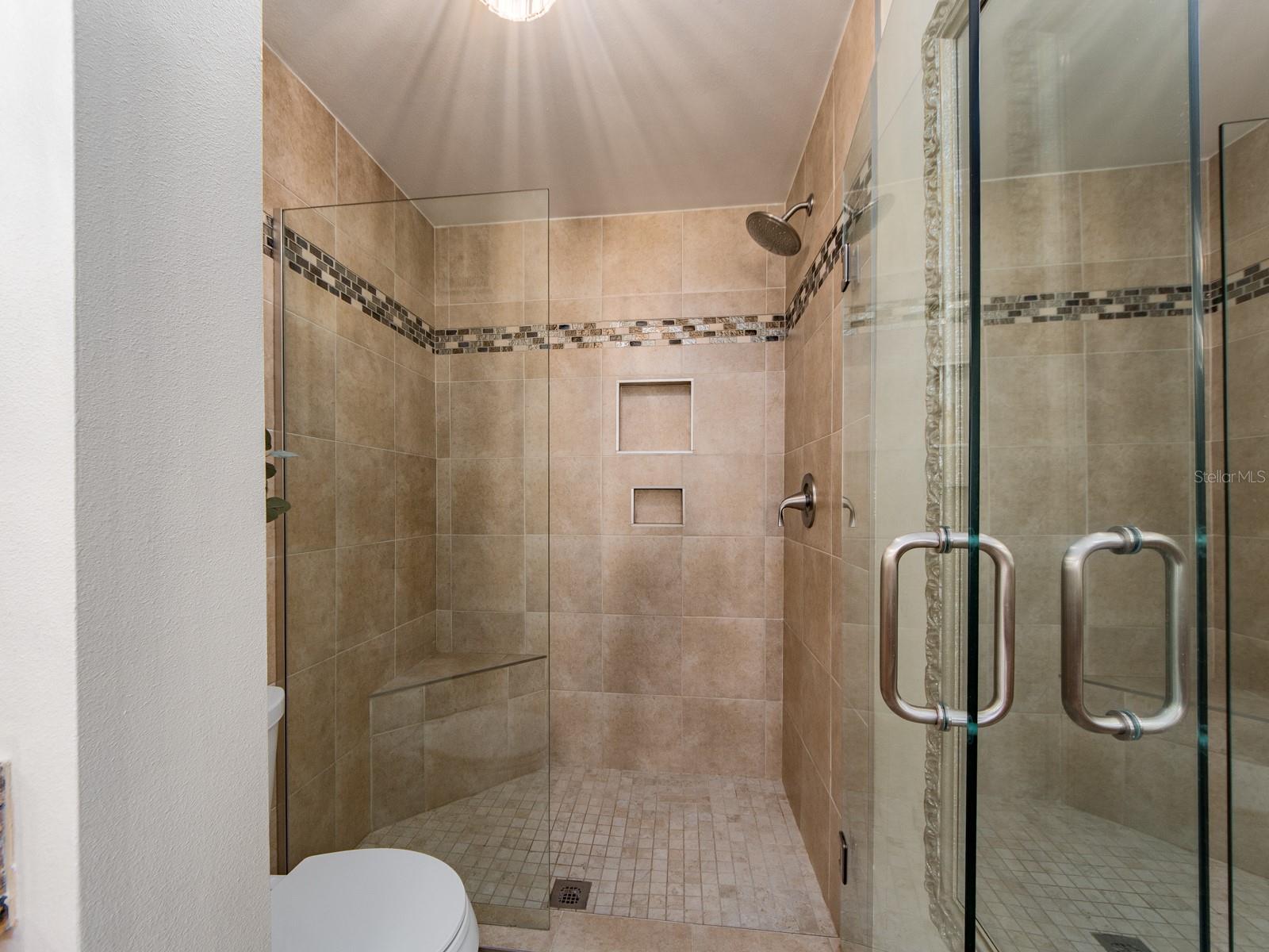 610 ISLAND WAY #407 — photo 22