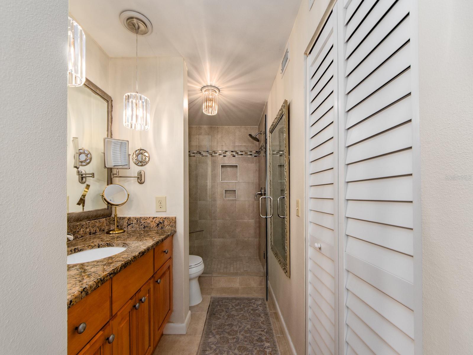 610 ISLAND WAY #407 — photo 7