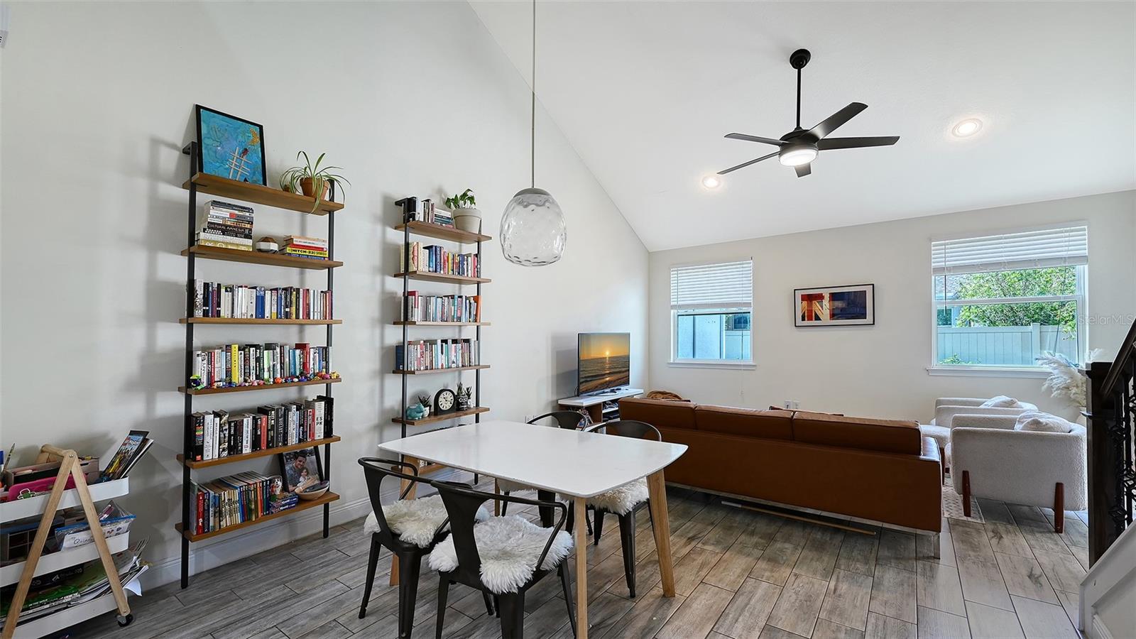 3693 DIVOT LN — photo 7