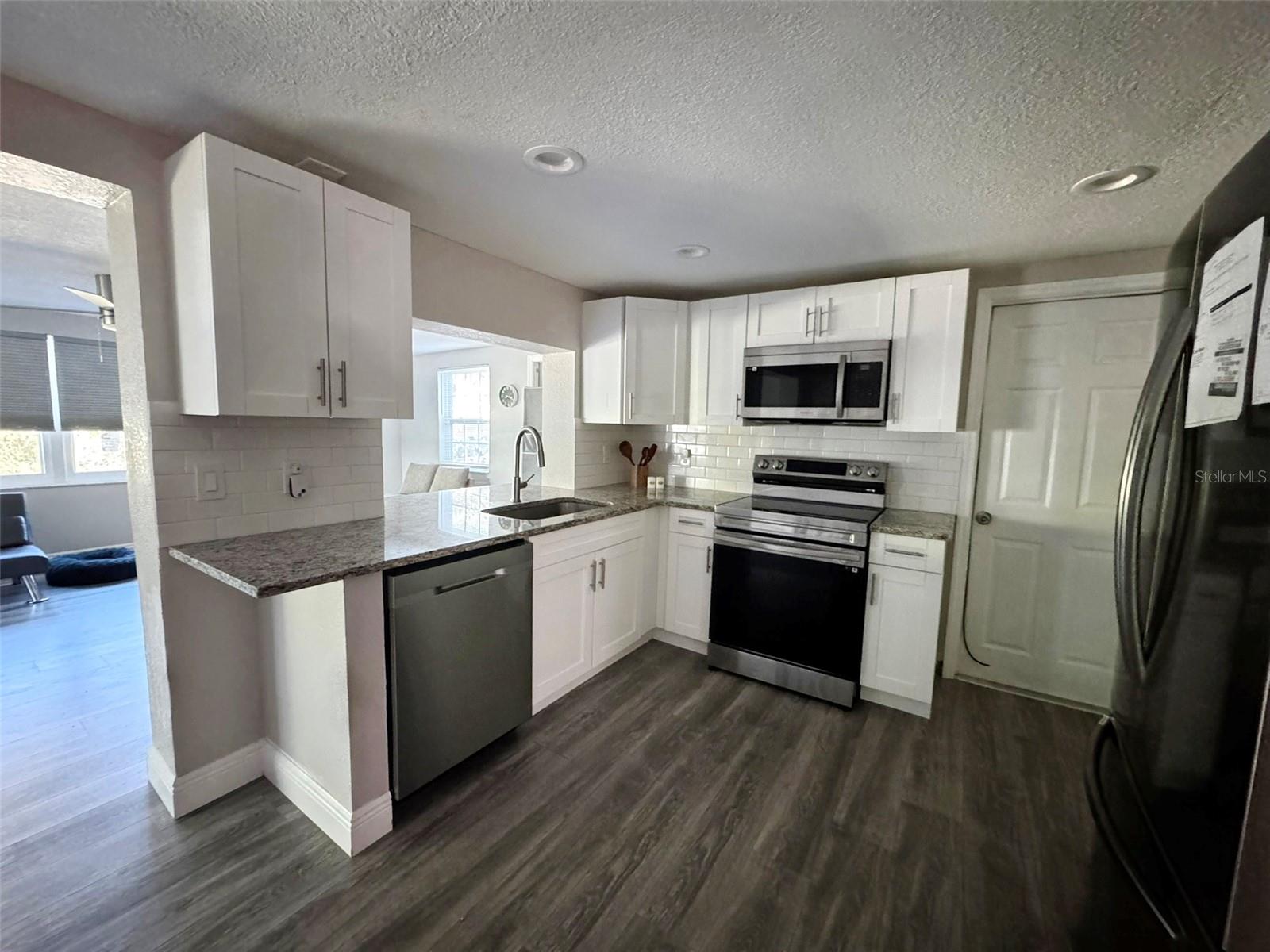 12302 COBBLE STONE DR — photo 10