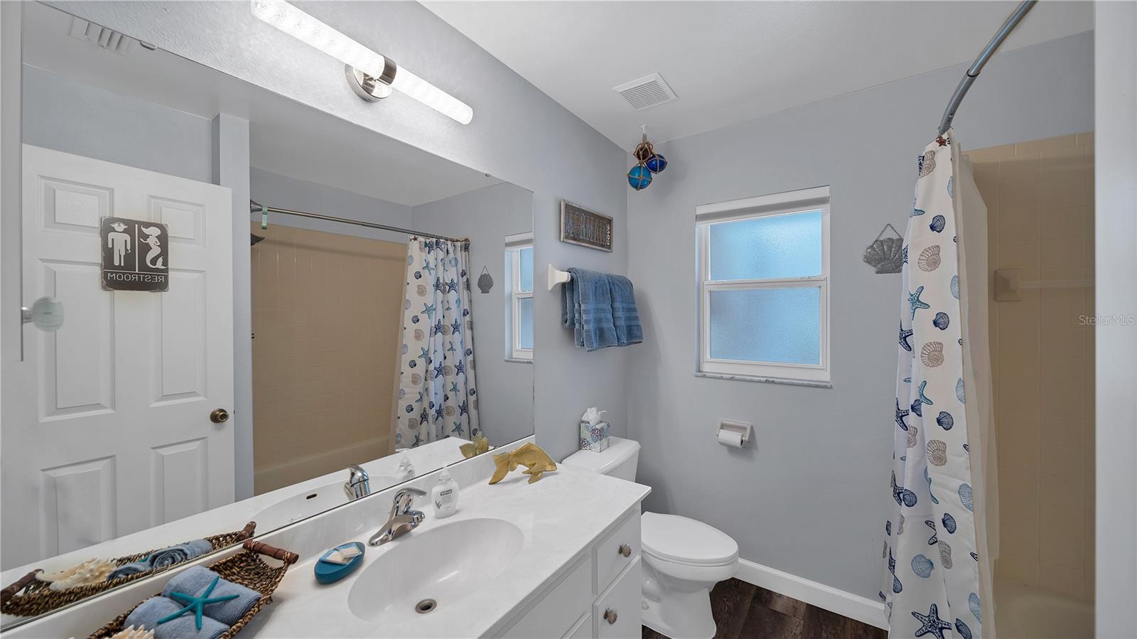 5219 INVERNESS DR — photo 17