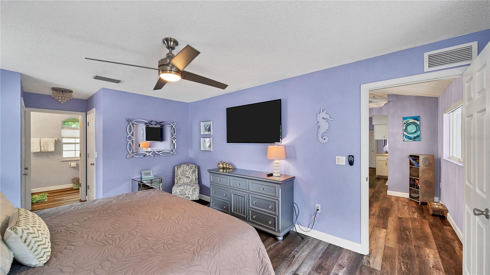 5219 INVERNESS DR — photo 8