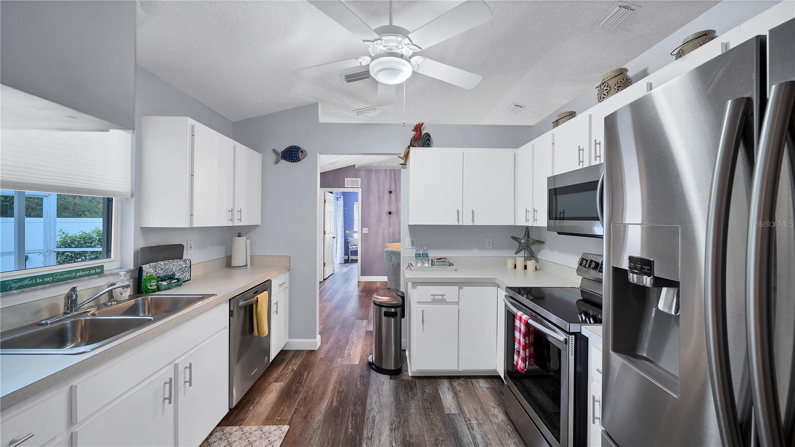 5219 INVERNESS DR — photo 2