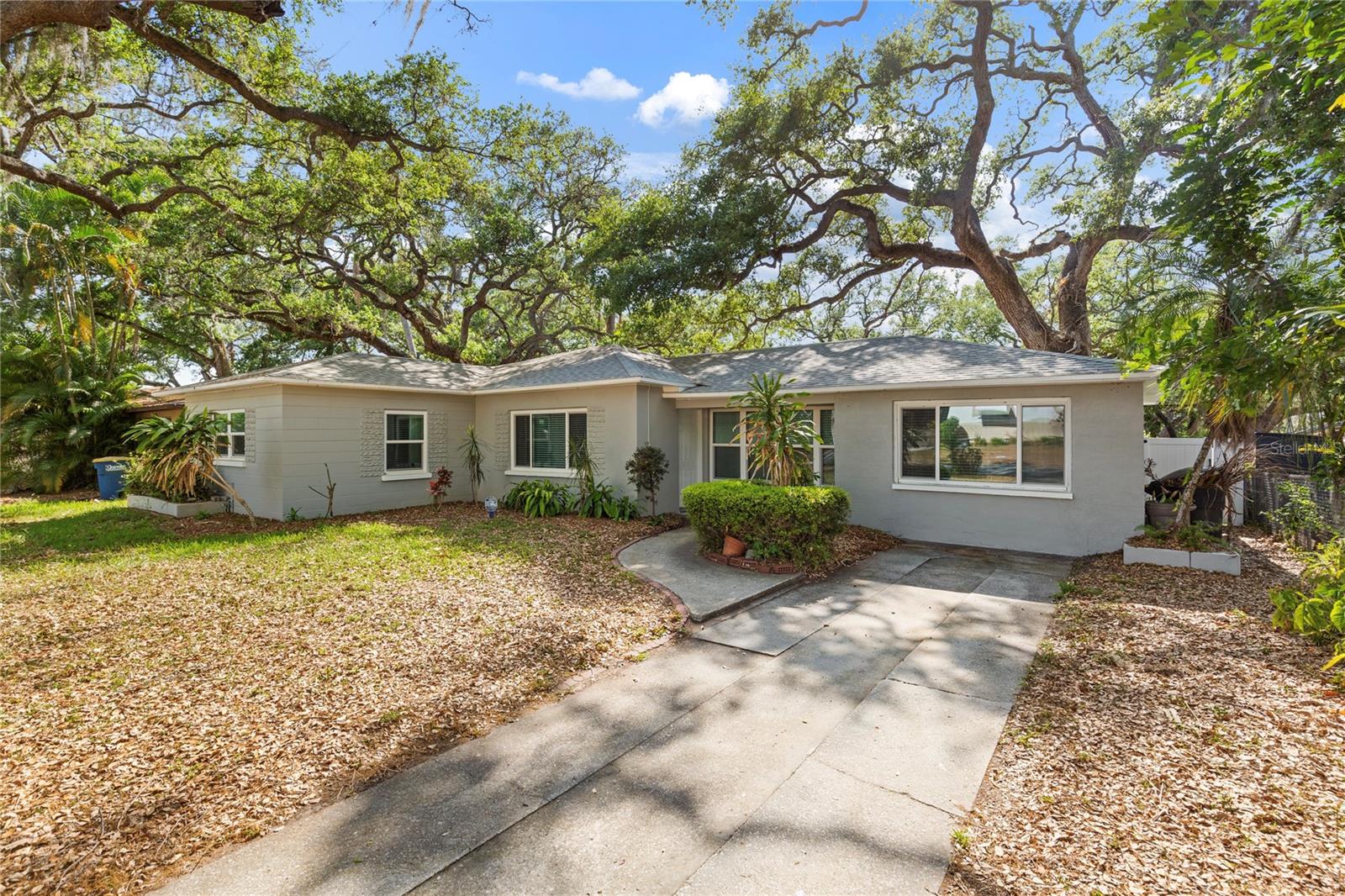 804 S EVERGREEN AVE — photo 2