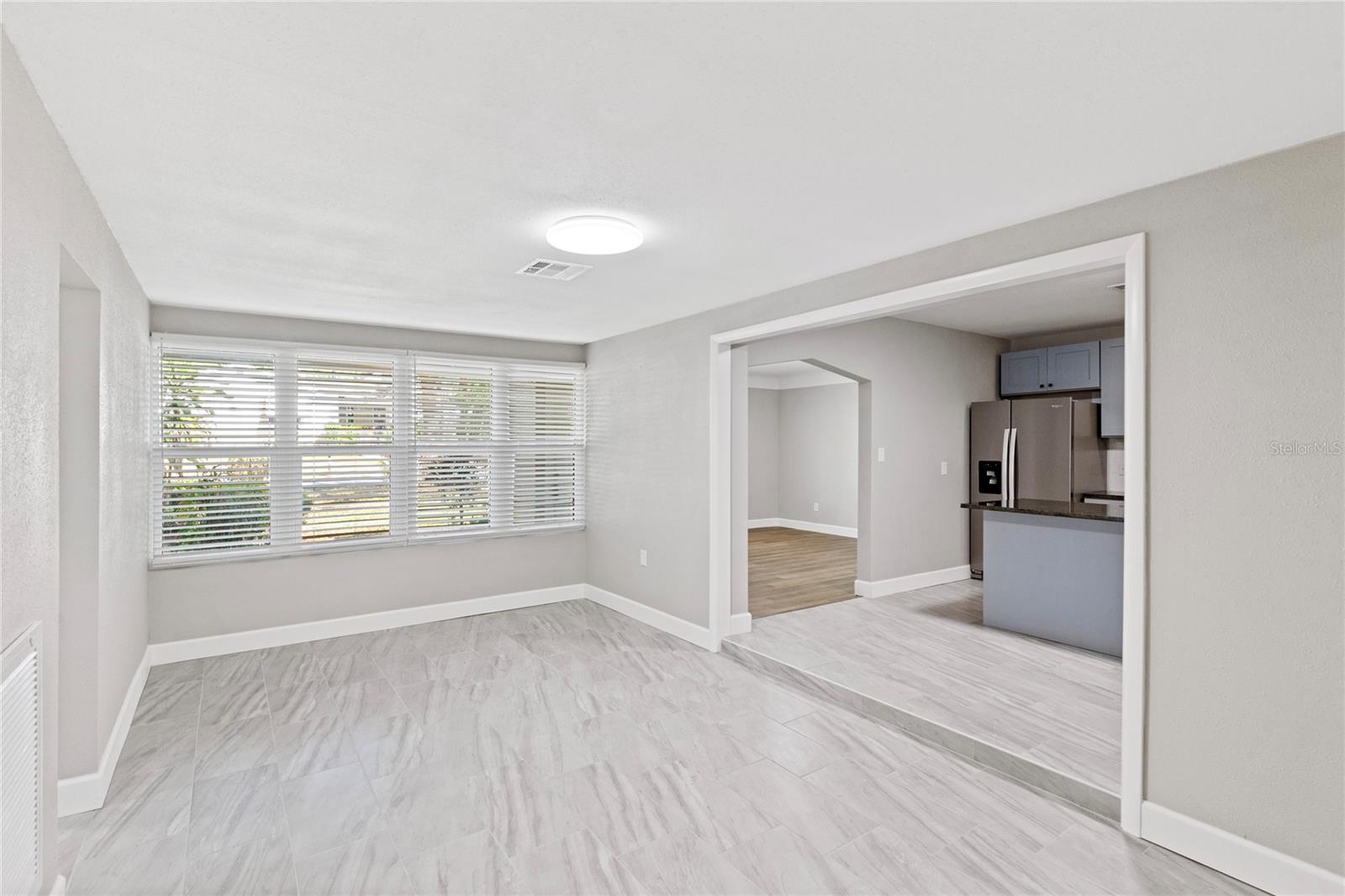 804 S EVERGREEN AVE — photo 16