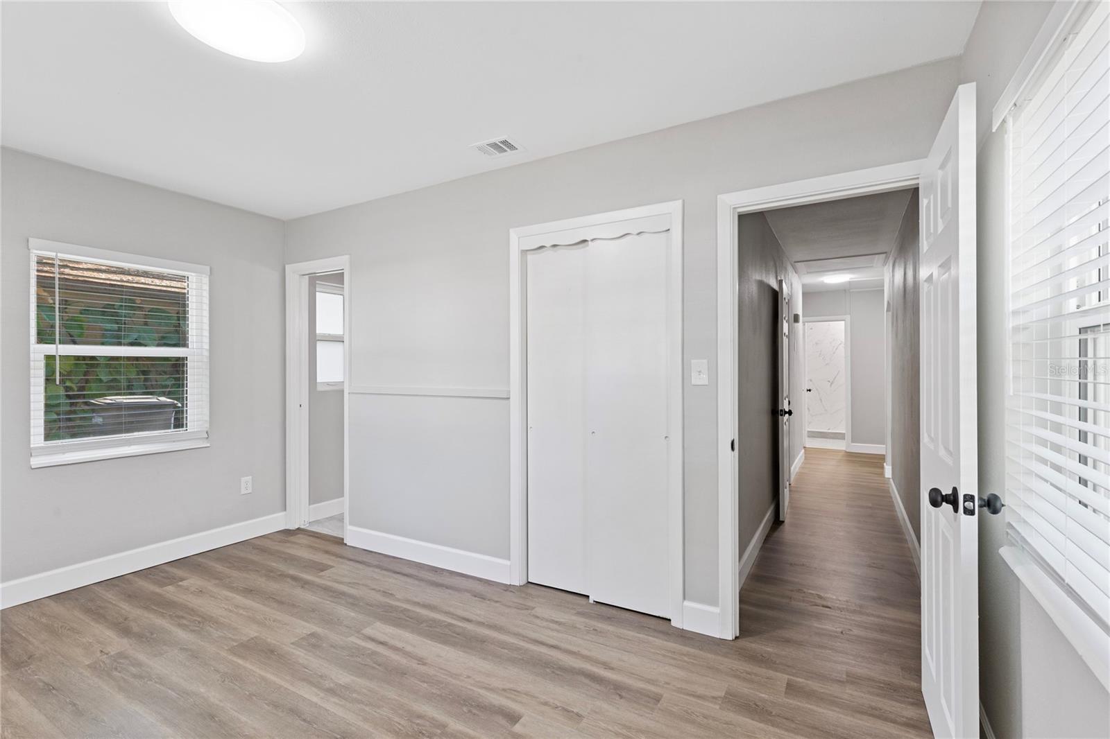 804 S EVERGREEN AVE — photo 26