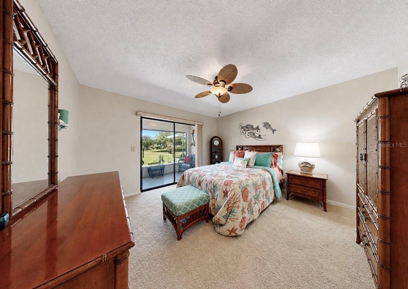 319 LINGER LN — photo 24