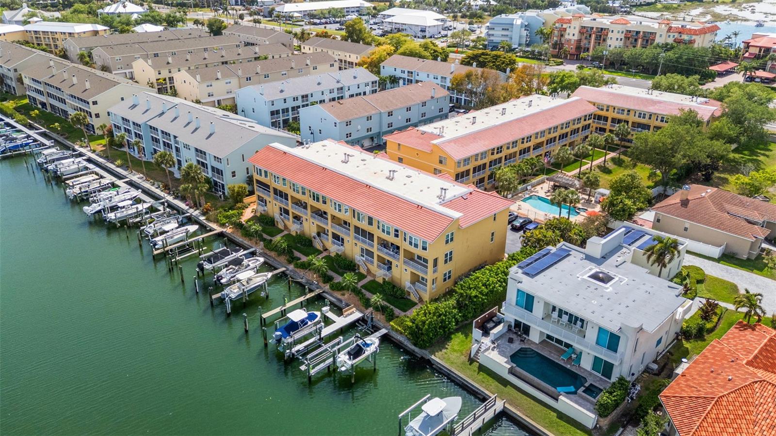 1071 PINELLAS BAYWAY S — photo 78