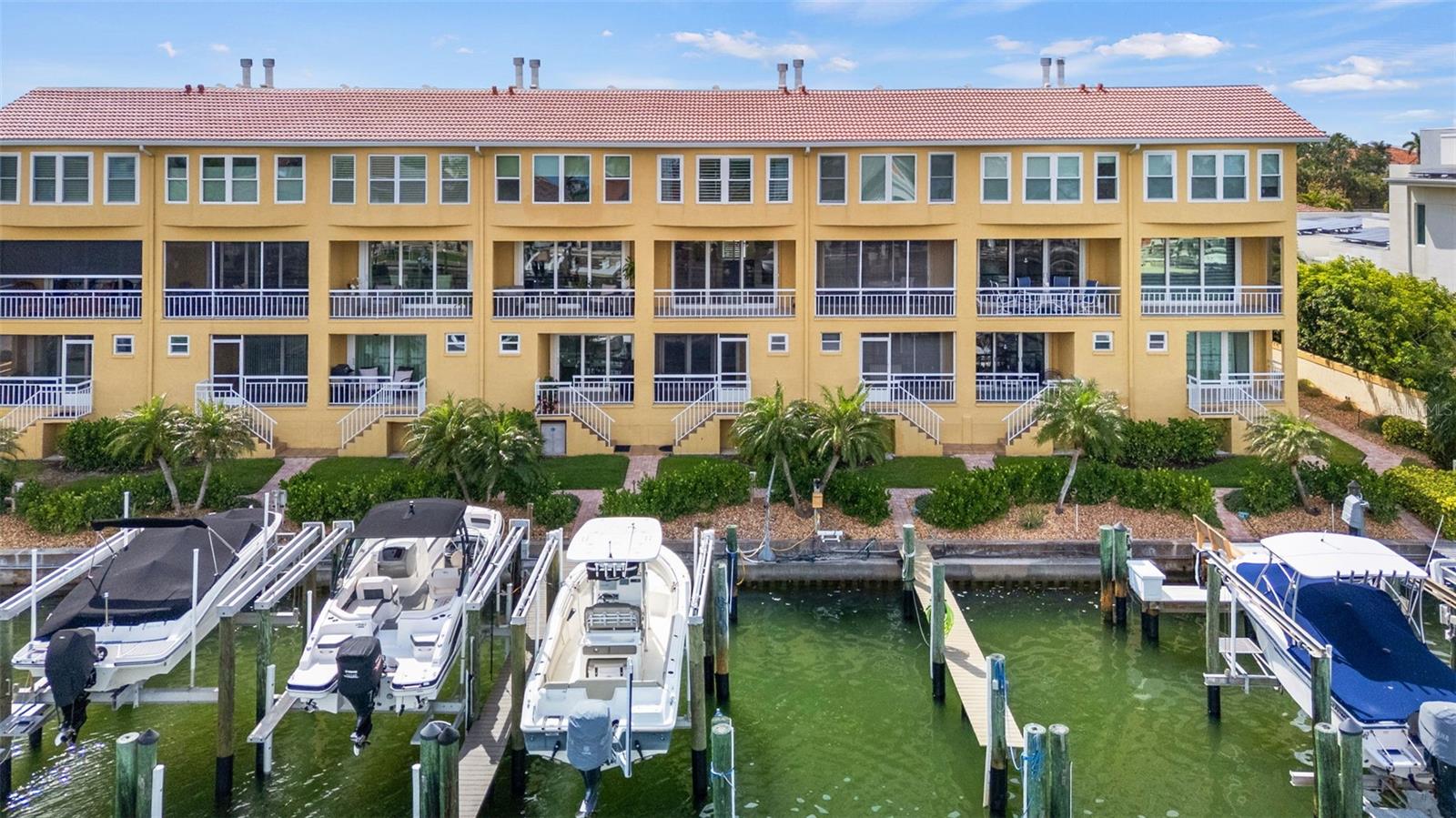 1071 PINELLAS BAYWAY S — photo 5