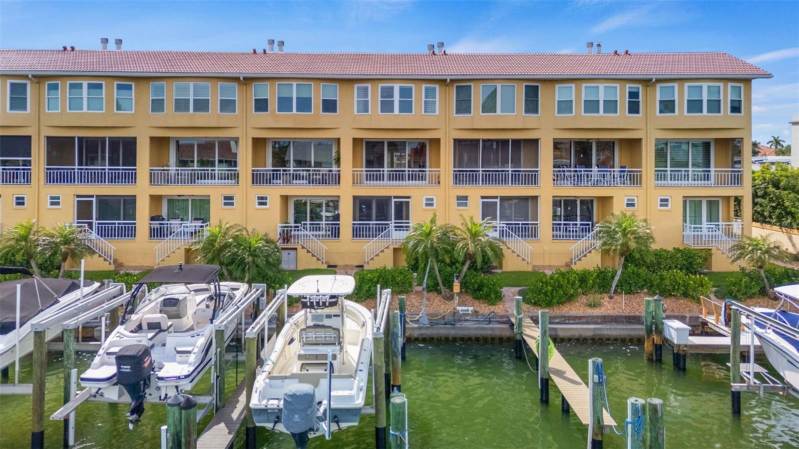 1071 PINELLAS BAYWAY S — photo 65