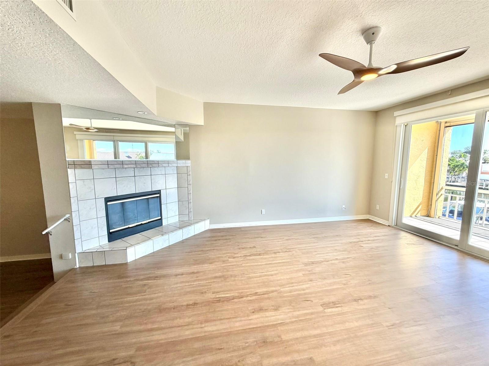 1071 PINELLAS BAYWAY S — photo 27