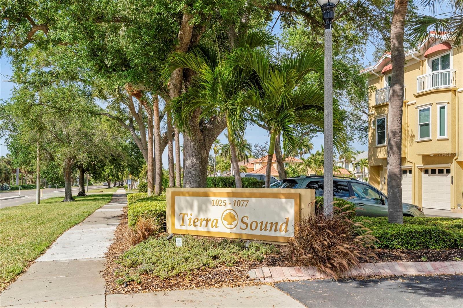 1071 PINELLAS BAYWAY S — photo 2