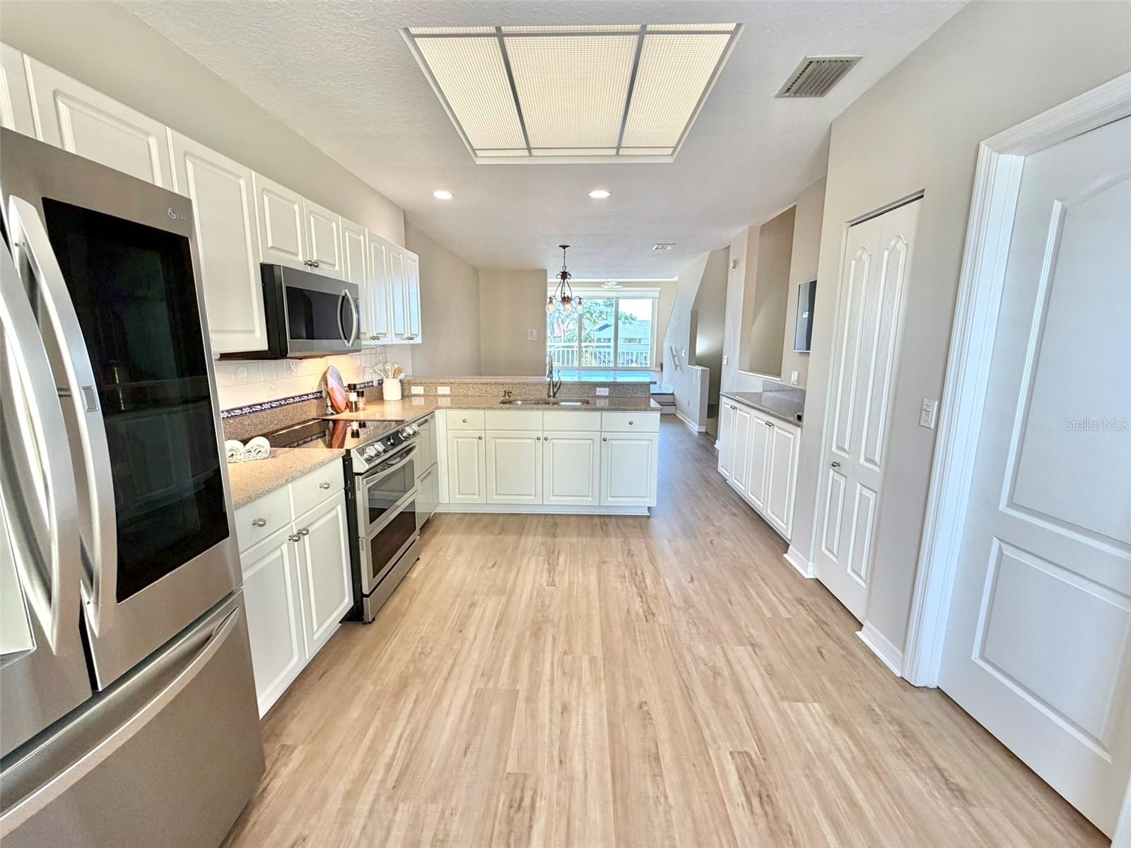 1071 PINELLAS BAYWAY S — photo 18