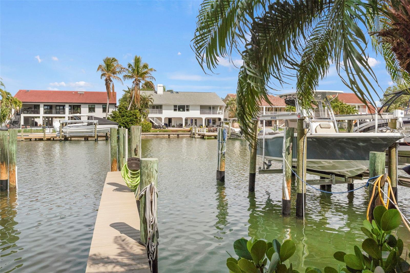 1071 PINELLAS BAYWAY S — photo 64