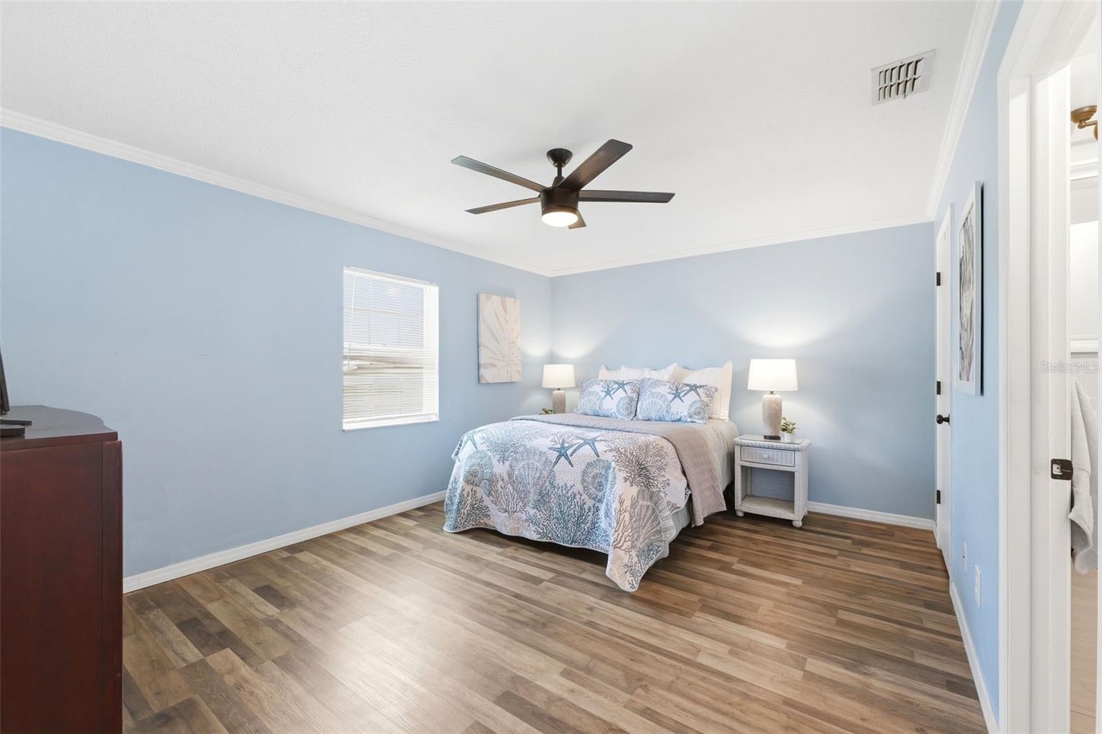 6129 ELMHURST DR — photo 11