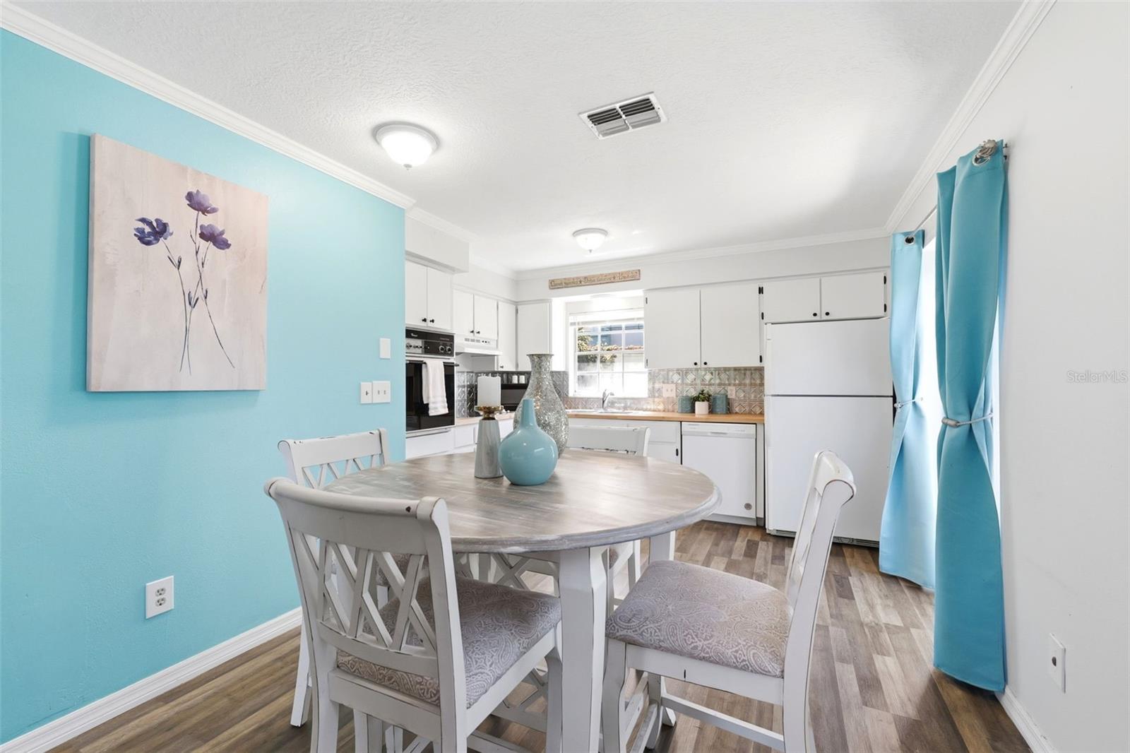 6129 ELMHURST DR — photo 6