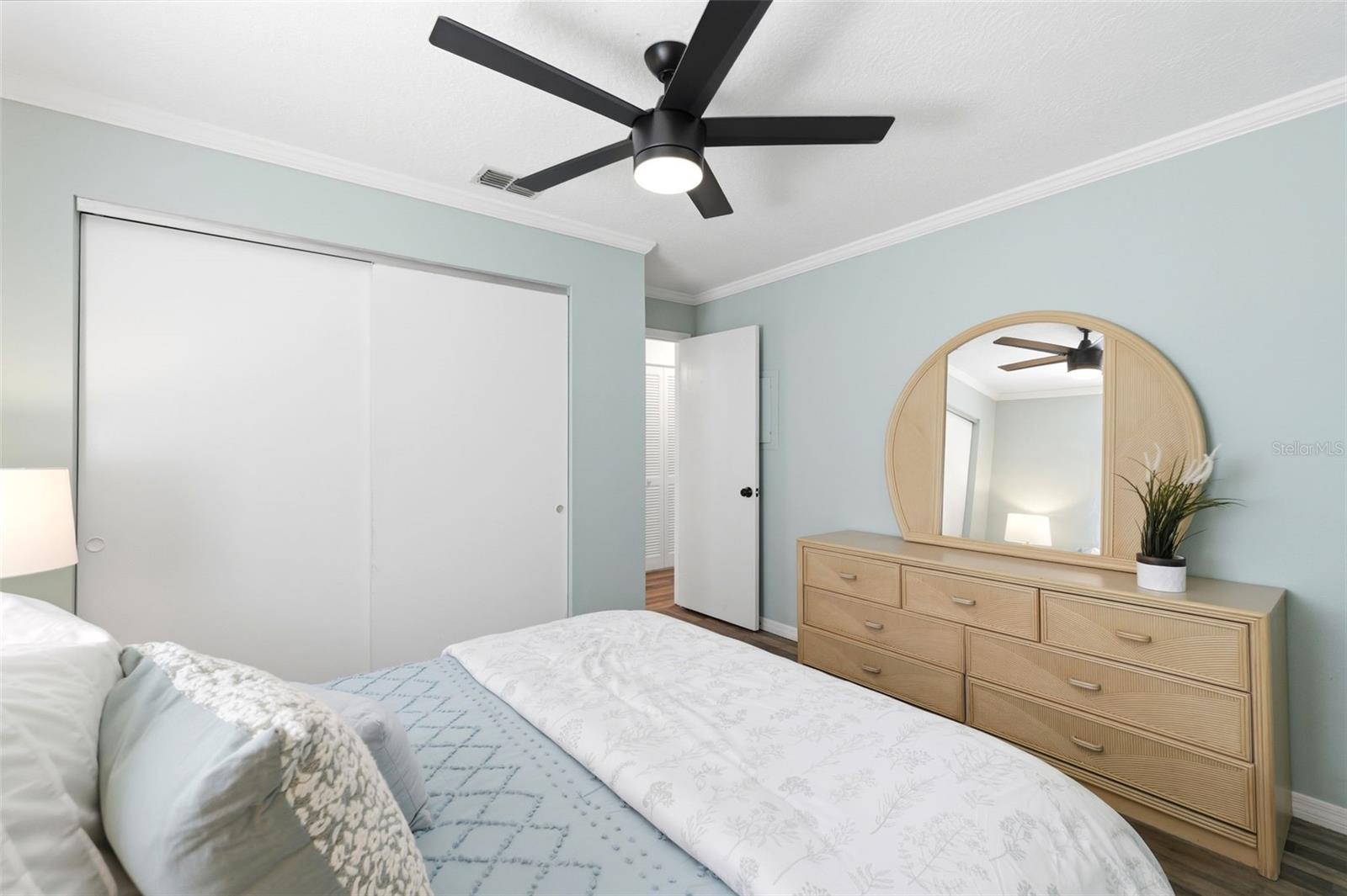 6129 ELMHURST DR — photo 16