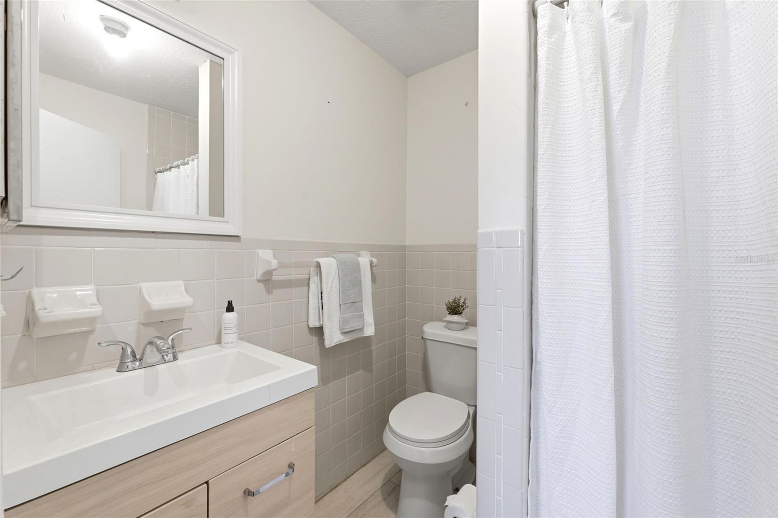 6129 ELMHURST DR — photo 13