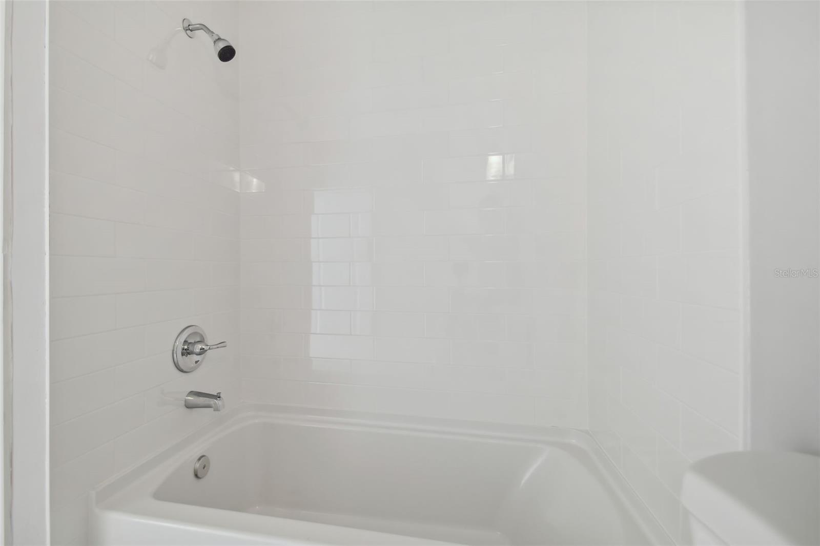 3430 HIGH HAMPTON CIR — photo 30