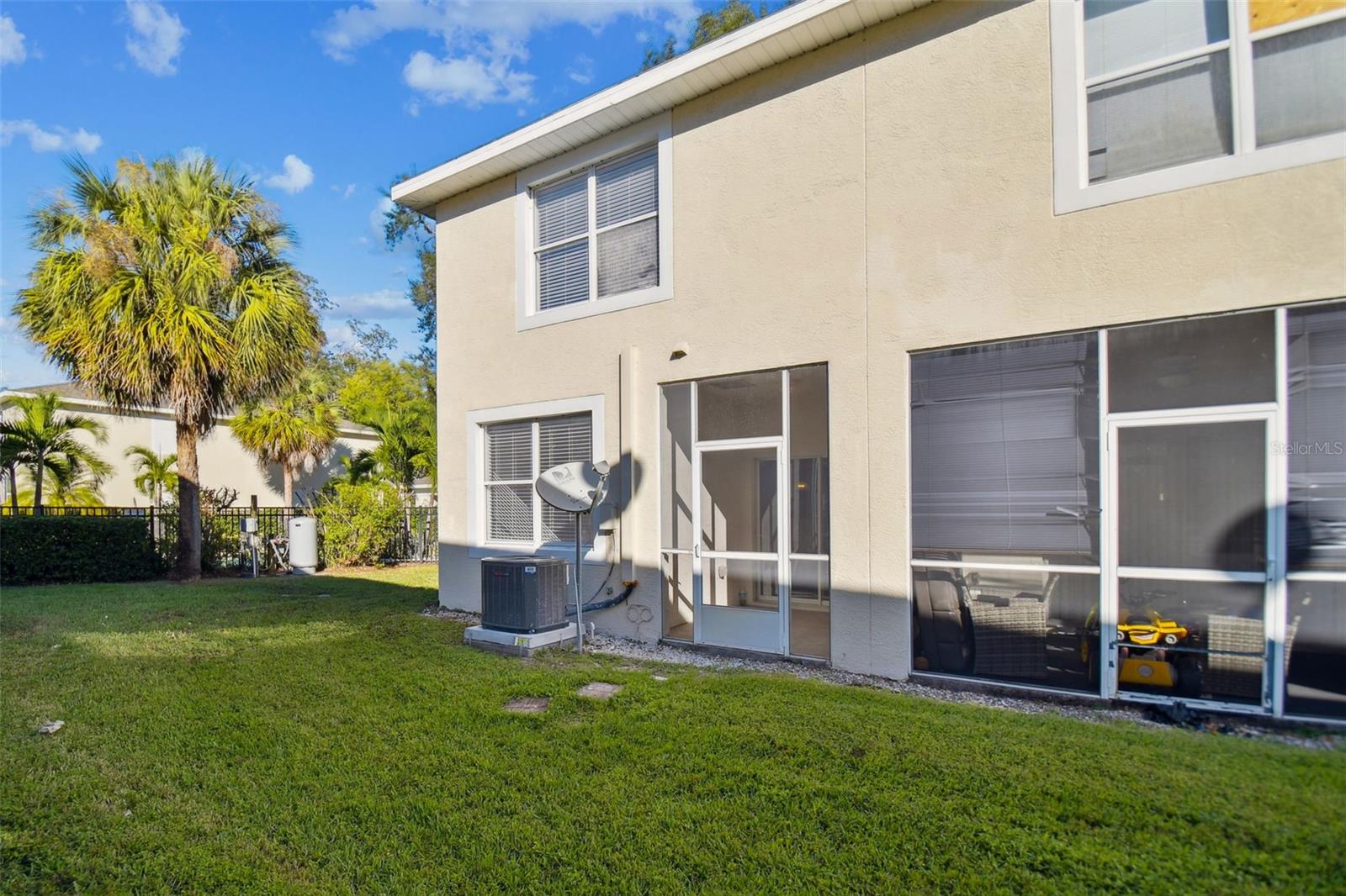 3430 HIGH HAMPTON CIR — photo 34