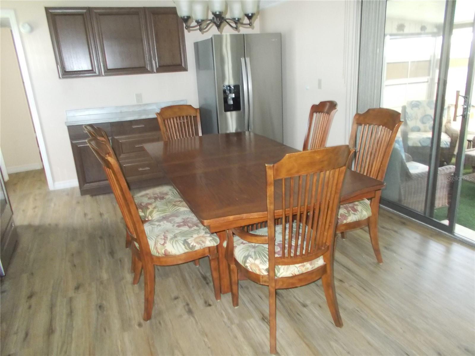 6420 HAELE CT — photo 9