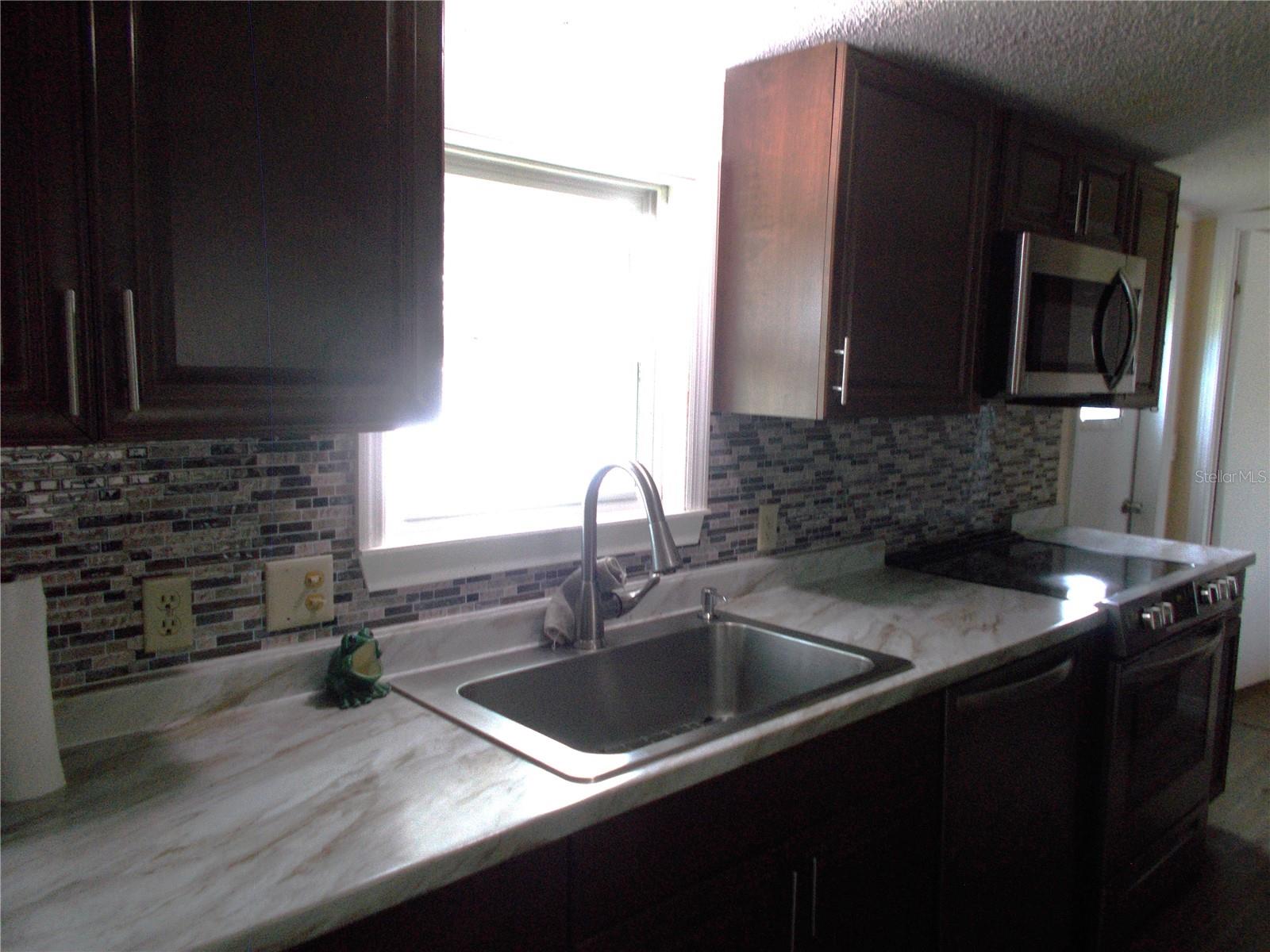 6420 HAELE CT — photo 4