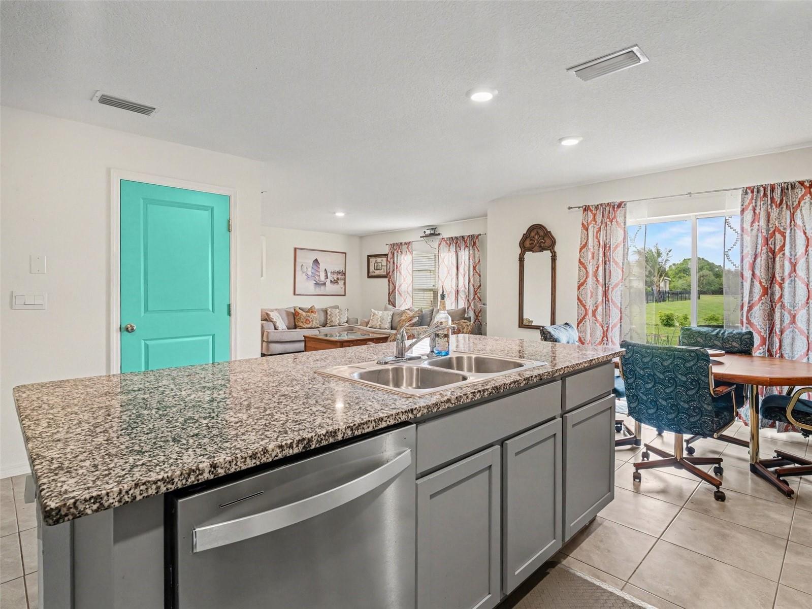 4114 DOVETAIL LN — photo 8