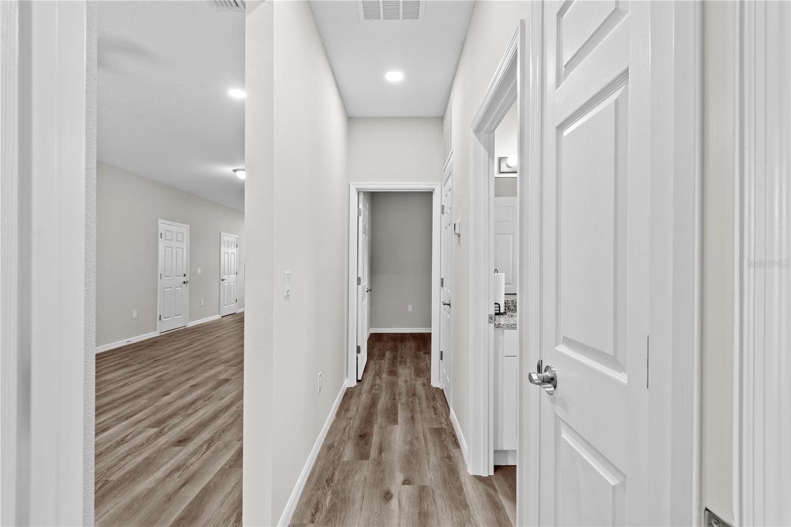 5009 FINDERS CT — photo 15