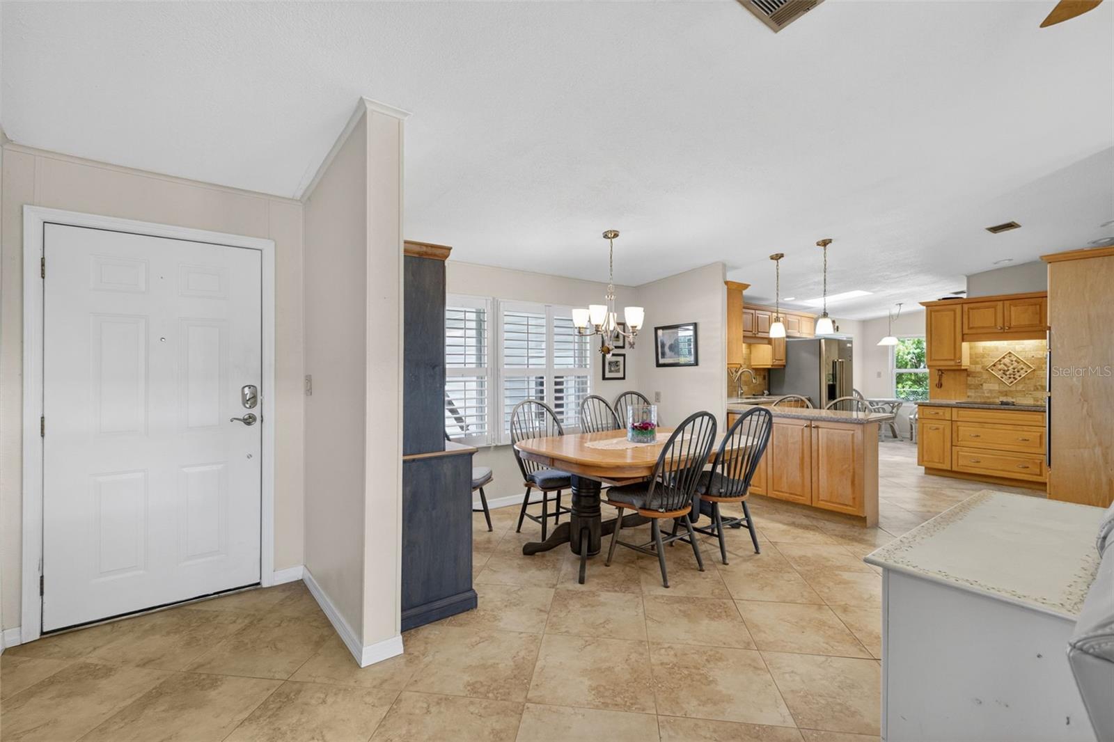 209 VISTORIA DR — photo 6