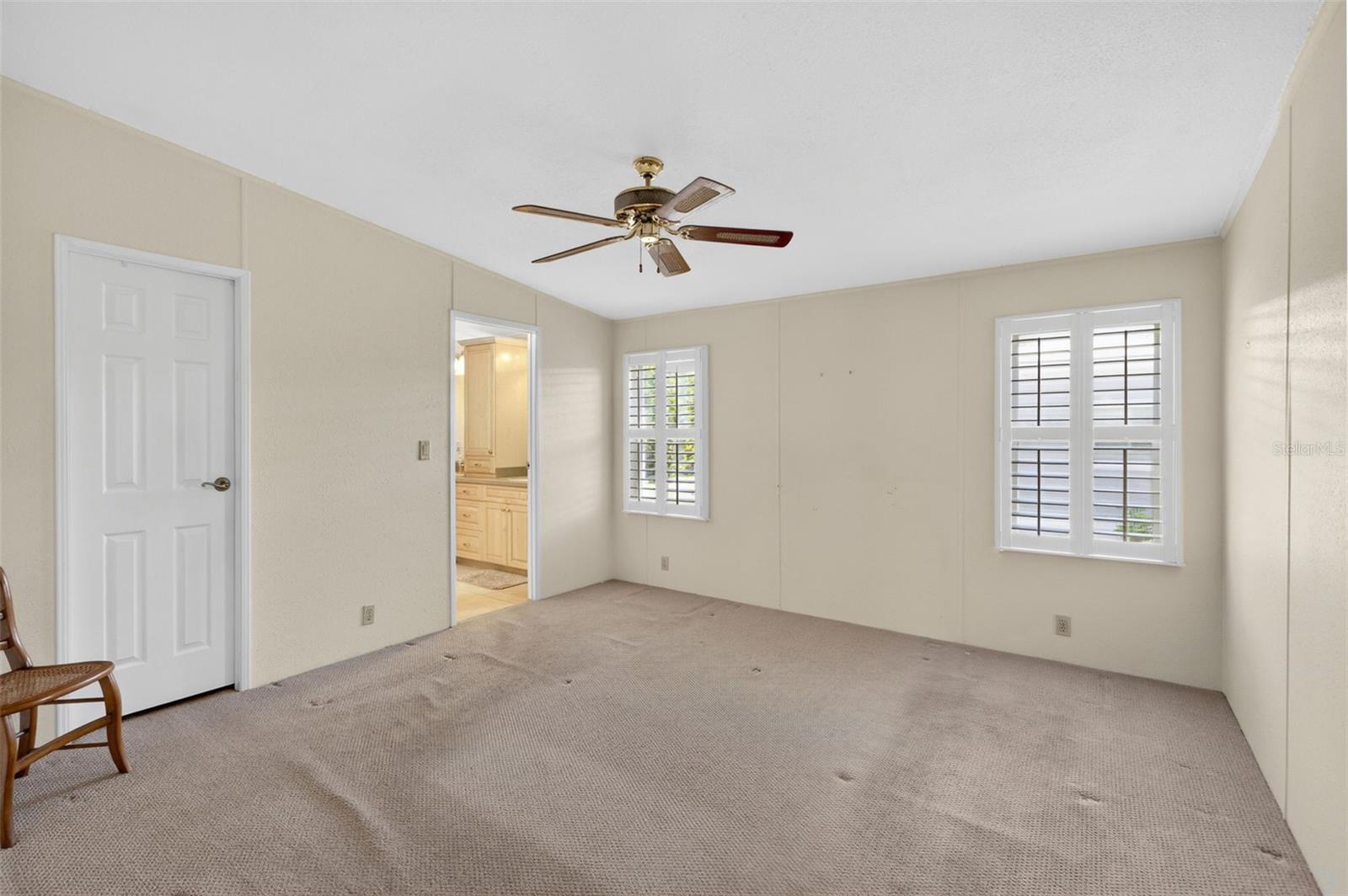209 VISTORIA DR — photo 18