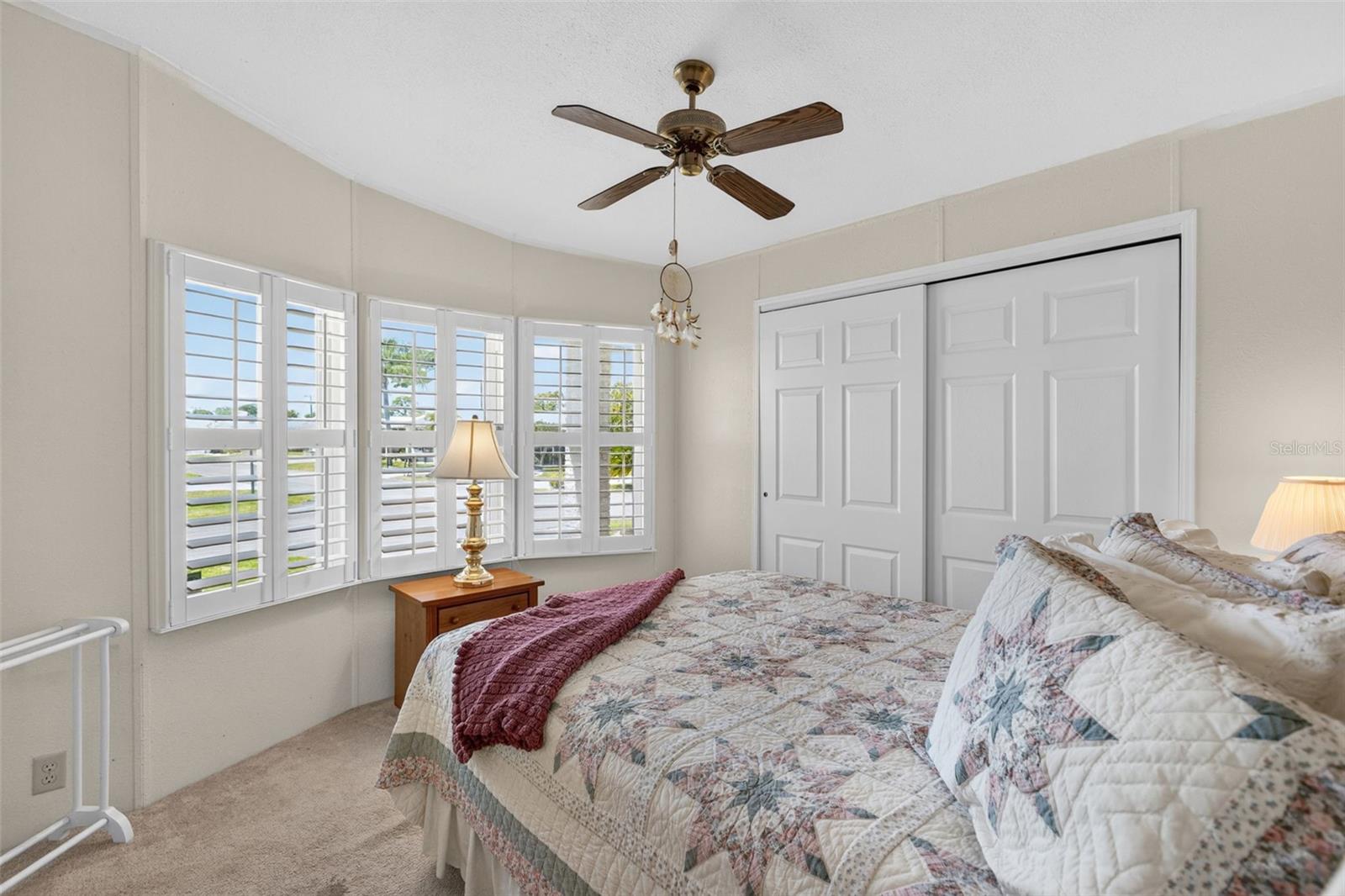 209 VISTORIA DR — photo 24