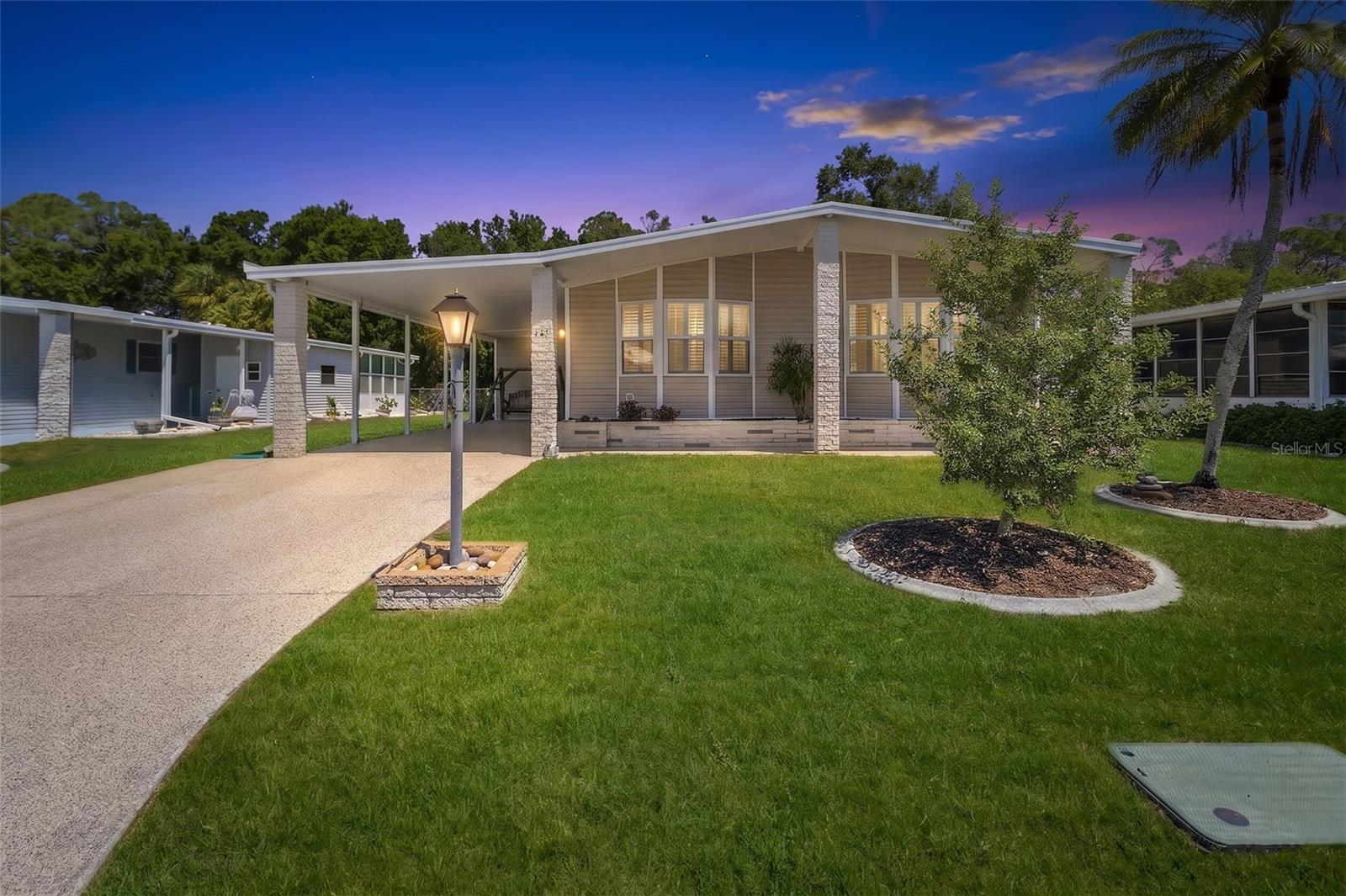 209 VISTORIA DR — photo 2