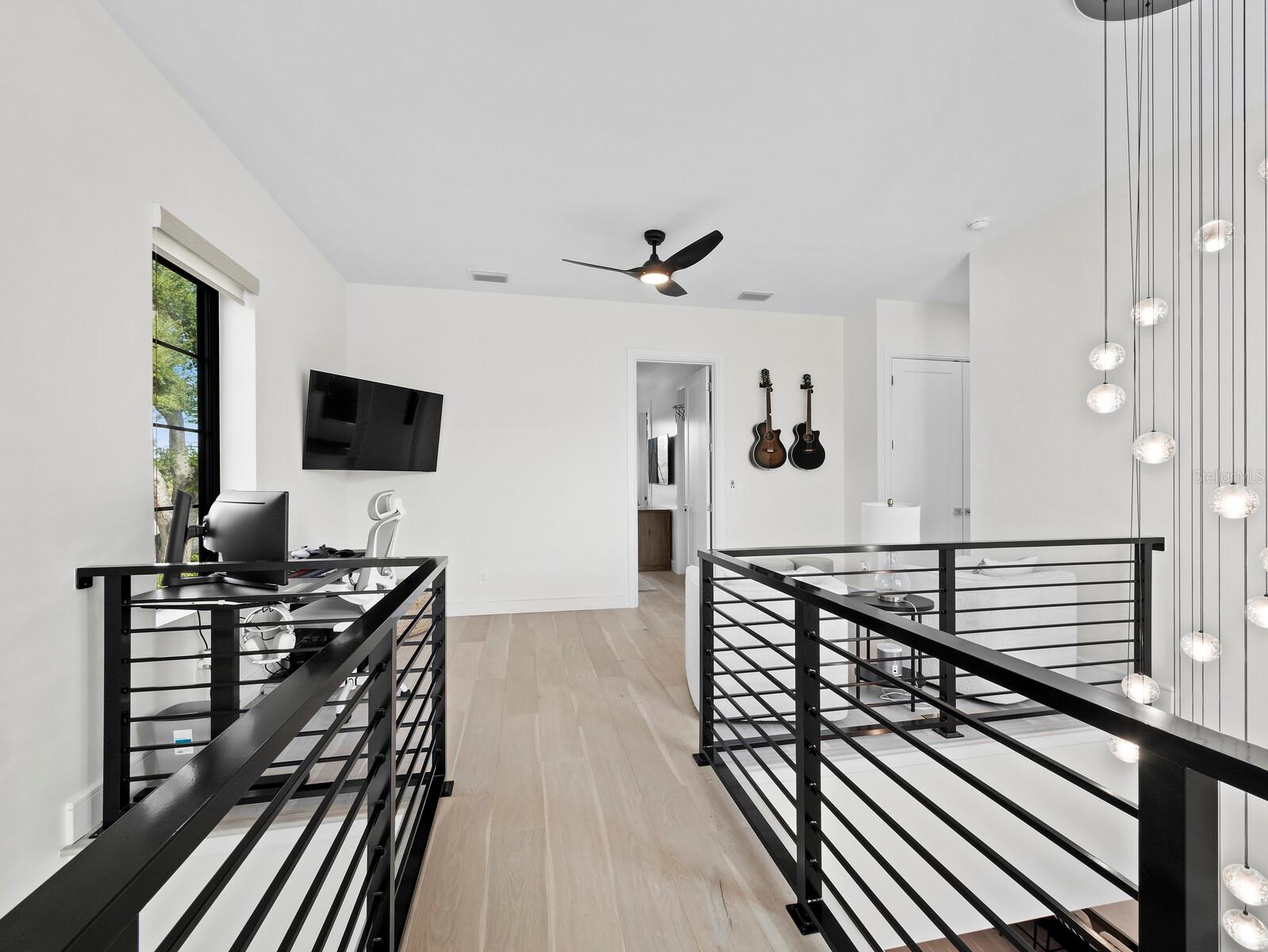 1717 ALTA VISTA ST — photo 28