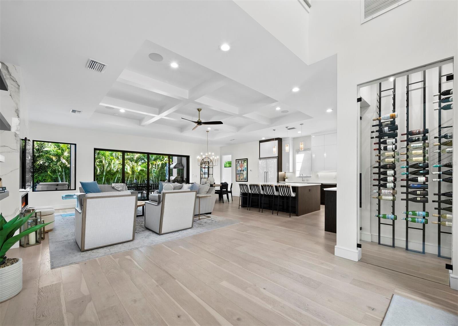 1717 ALTA VISTA ST — photo 3