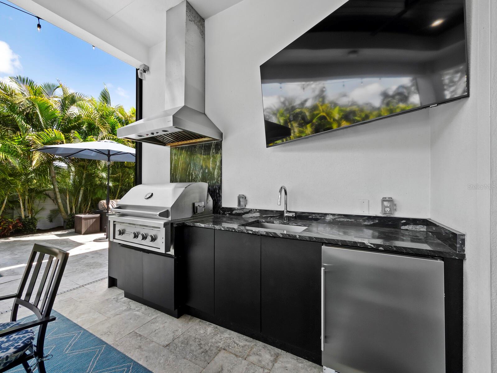 1717 ALTA VISTA ST — photo 10