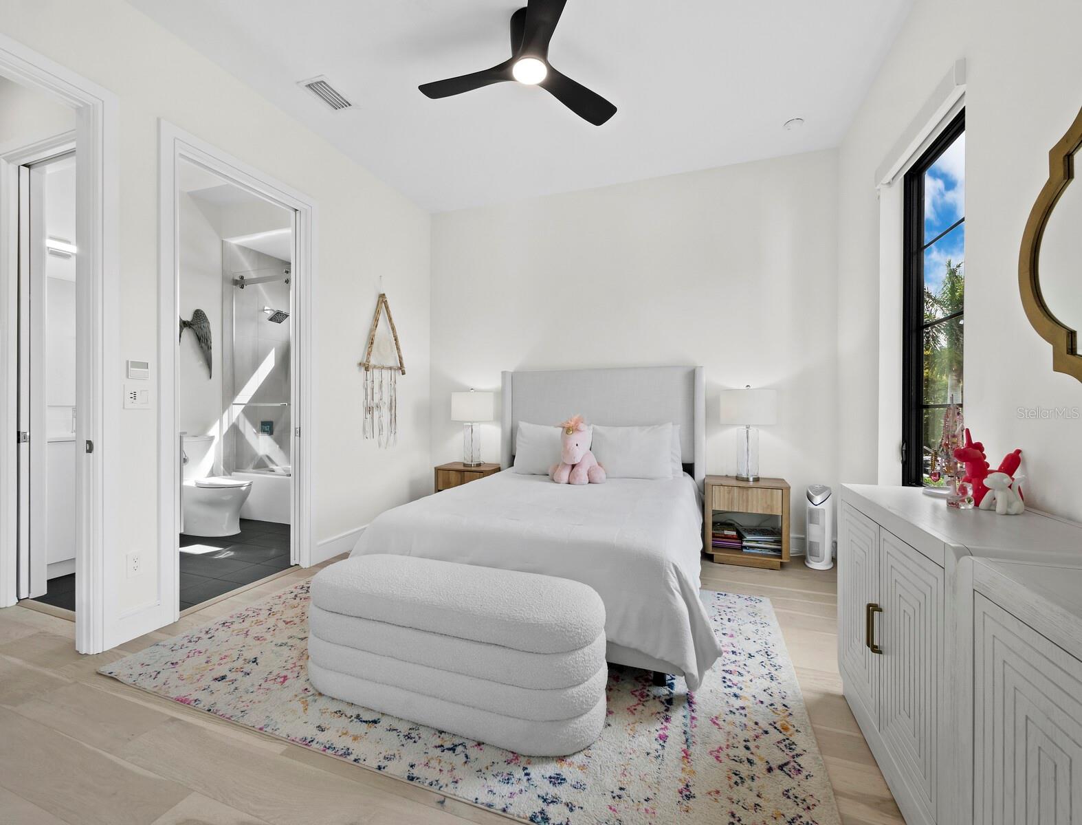 1717 ALTA VISTA ST — photo 32