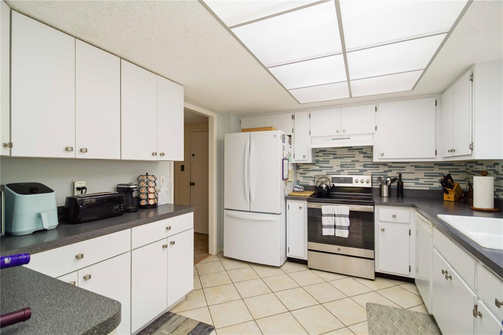 1400 BARCARROTA BLVD #201 — photo 9
