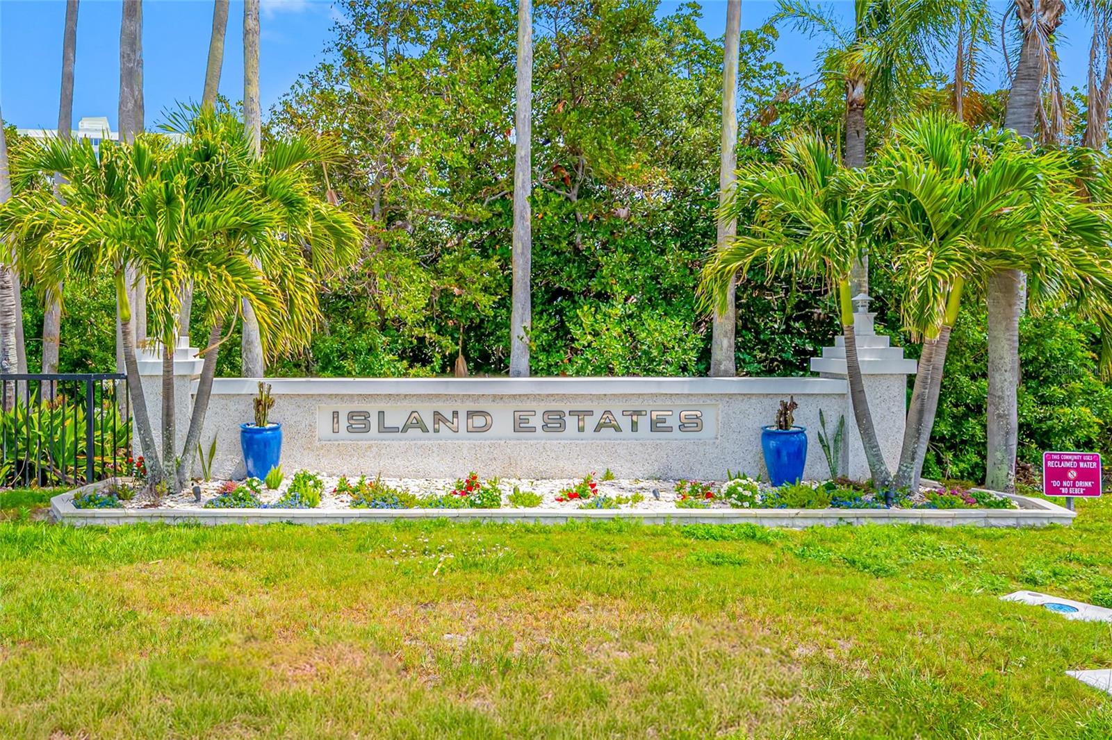 121 ISLAND WAY #323 — photo 45