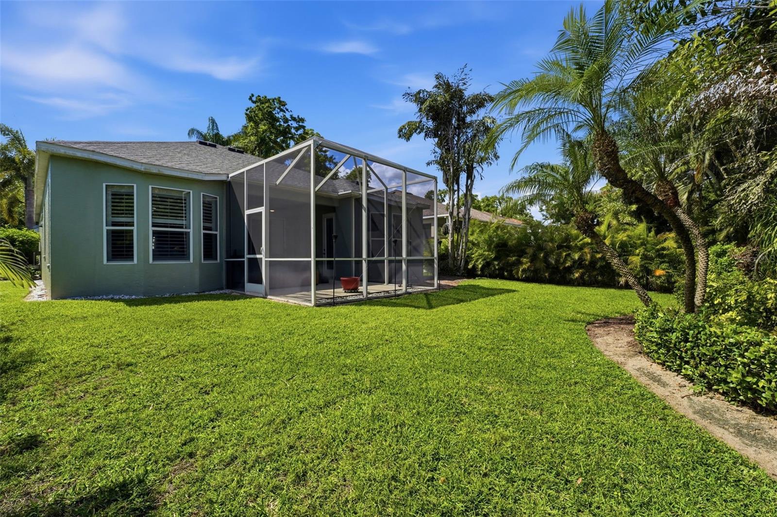 132 TALL TREES CT — photo 34