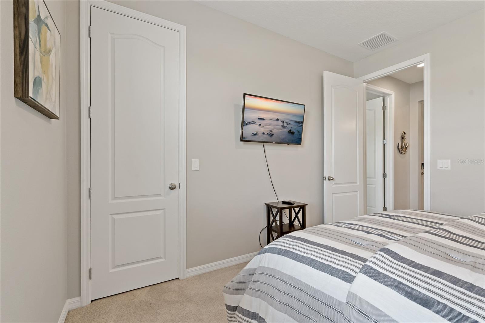 4604 TOBERMORY WAY — photo 41