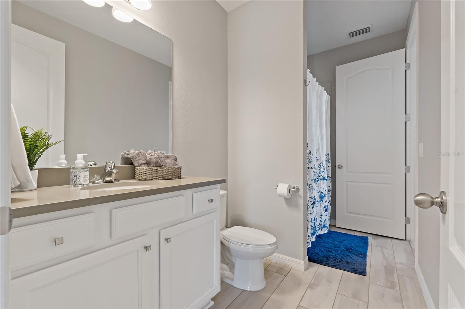 4604 TOBERMORY WAY — photo 36