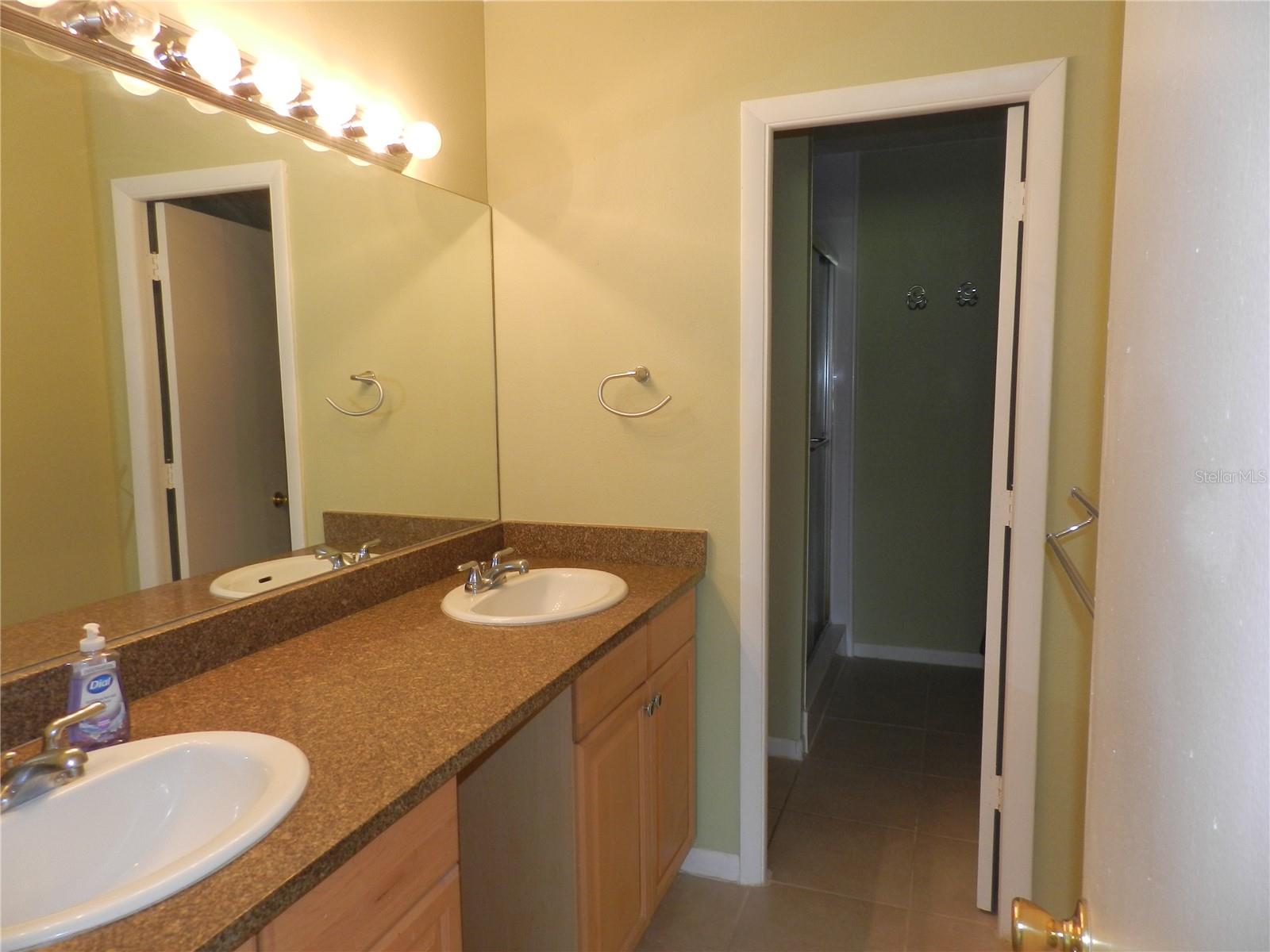 Home in BELLEAIR BLUFFS — photo 21