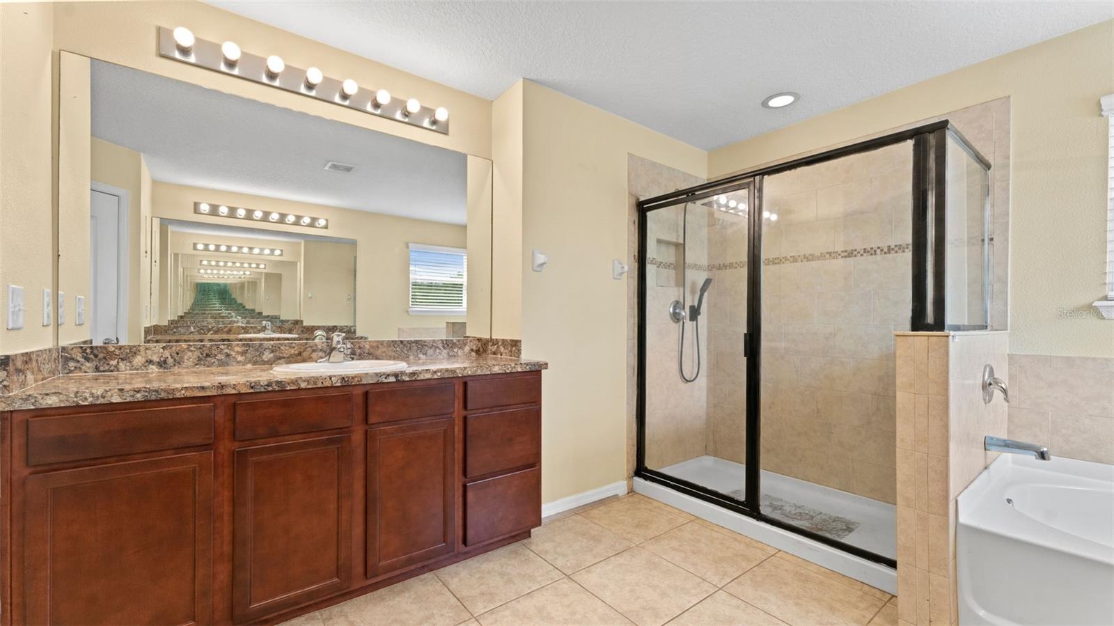 11620 WARREN OAKS PL — photo 27