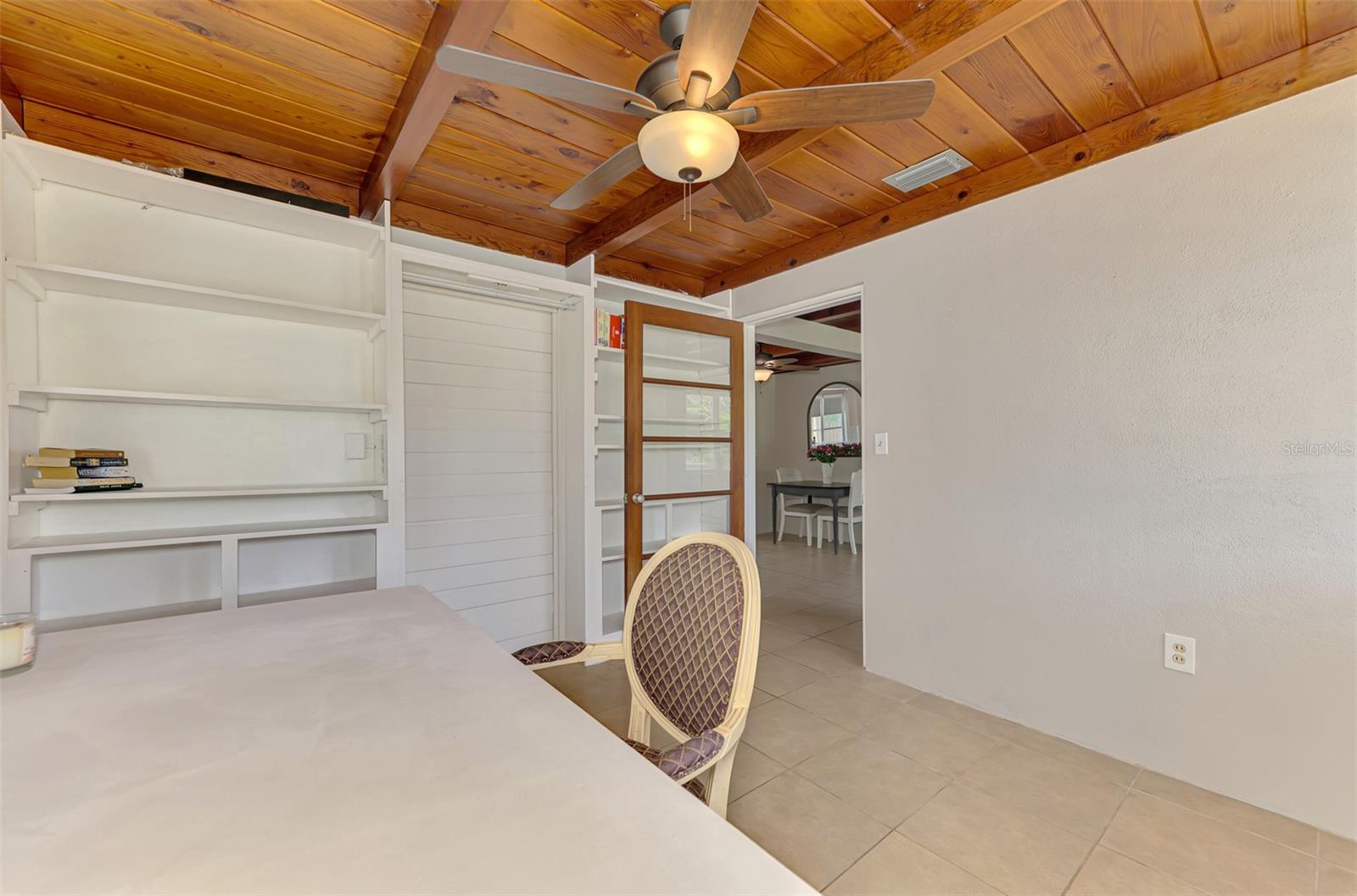 71 WINSON AVE — photo 23