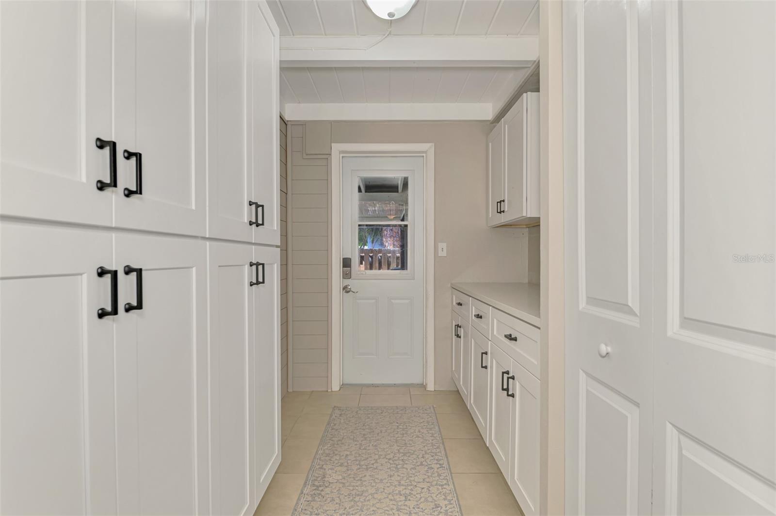 71 WINSON AVE — photo 7