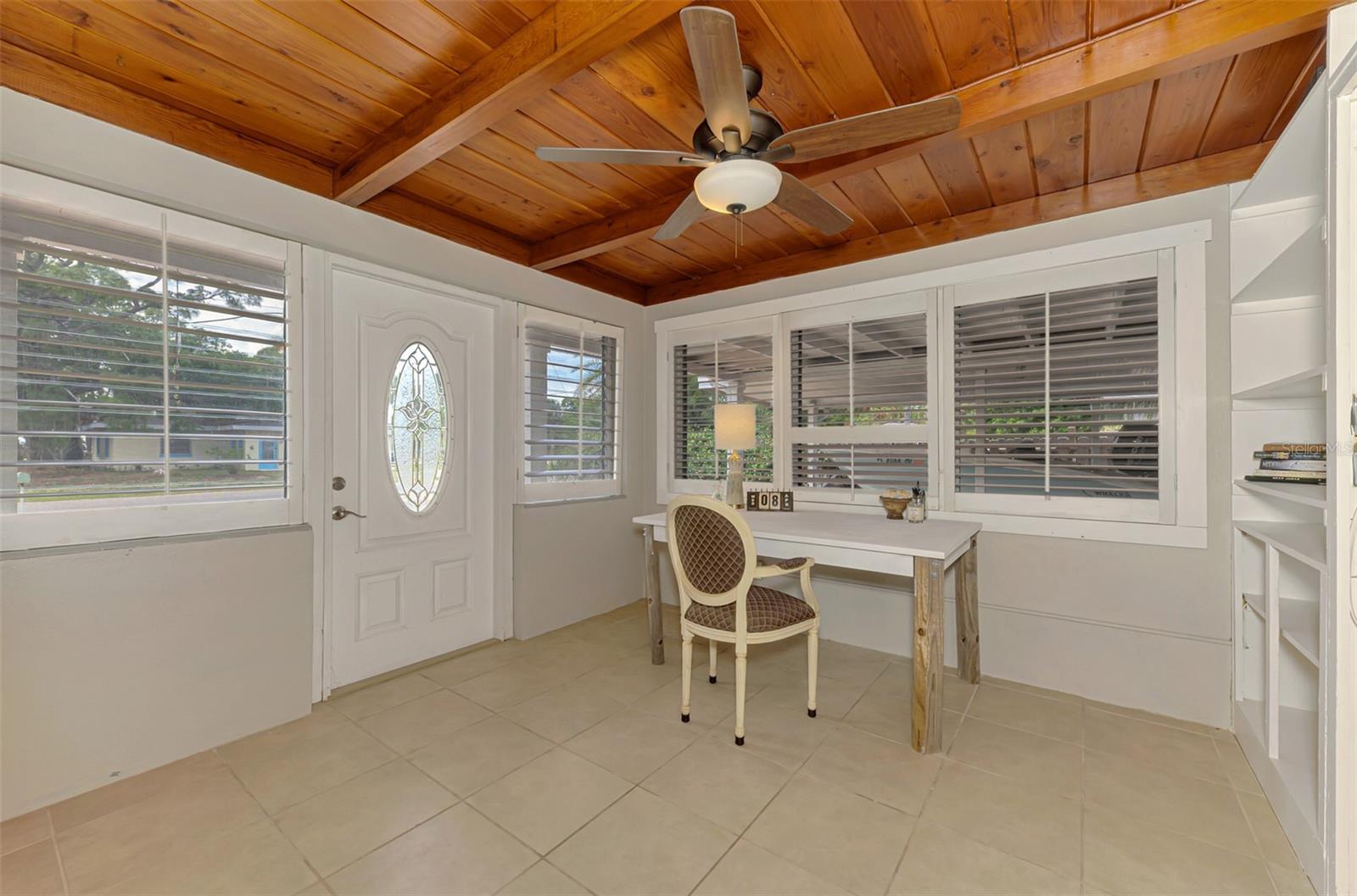 71 WINSON AVE — photo 24