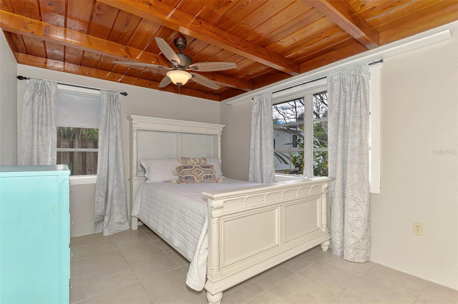 71 WINSON AVE — photo 26