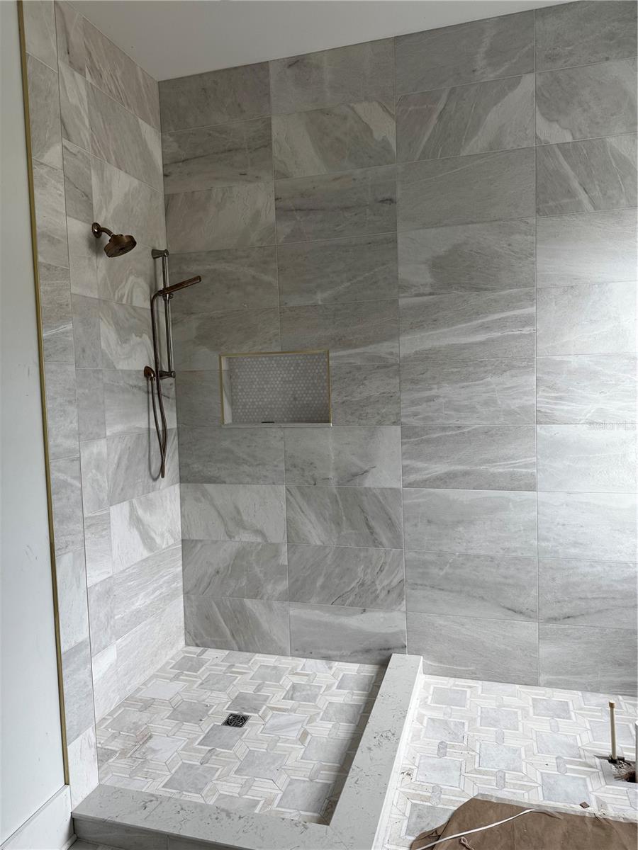 2303 GLENWOOD DR — photo 17