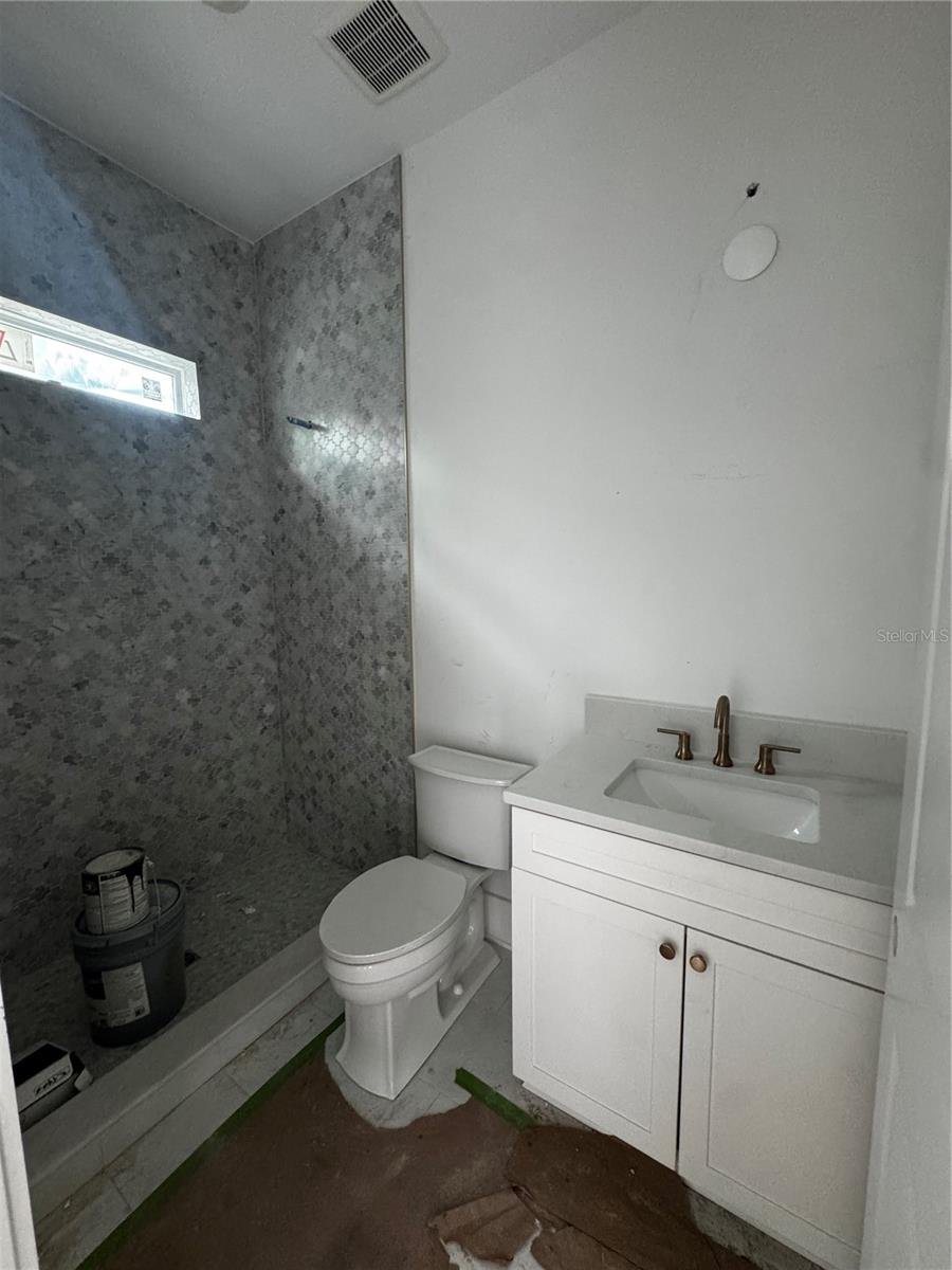 2303 GLENWOOD DR — photo 20