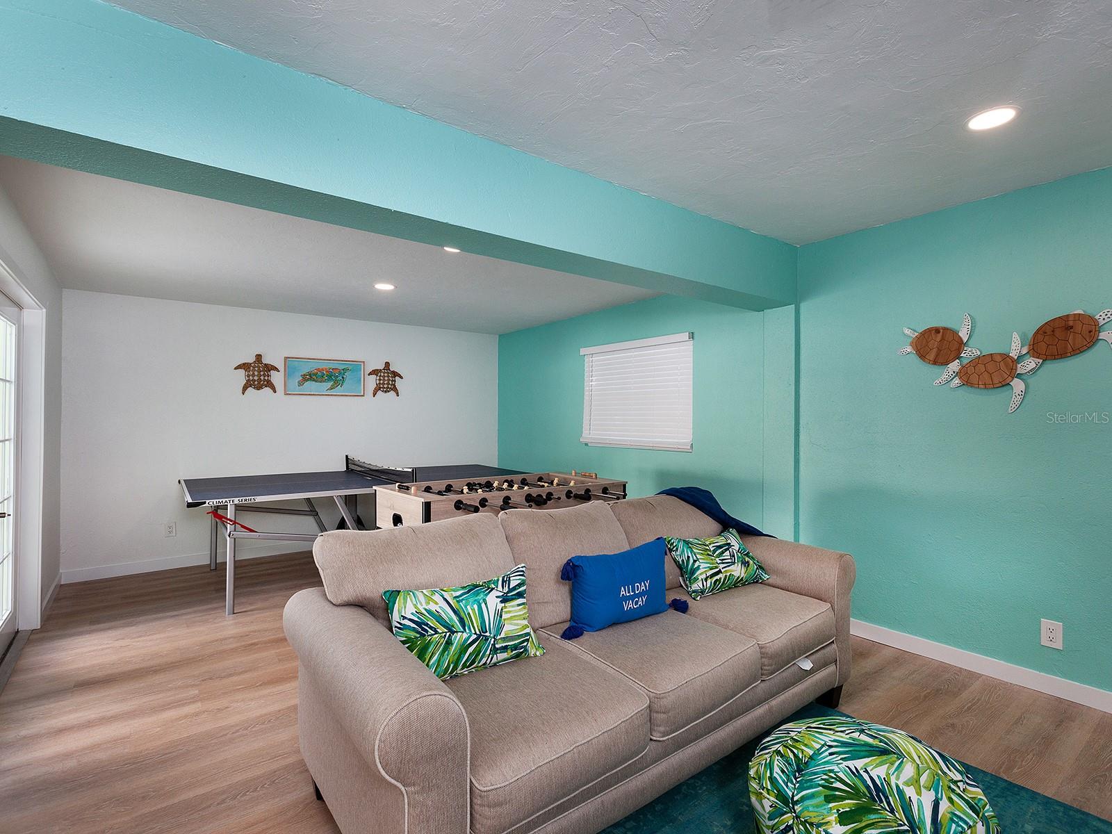 3049 WOOD ST — photo 18